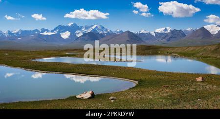 Alpensee, Kakshaal auch im Tian Shan Gebirge nahe der chinesischen Grenze, Naryn Region, Kirgisistan, Zentralasien, Asien Stockfoto