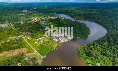 Luftfahrt des Suriname River in Pokigron, Suriname, Südamerika Stockfoto