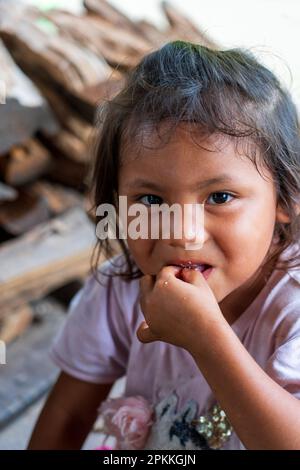 Gesichter Perus: Ribernos vom Amazonas Stockfoto