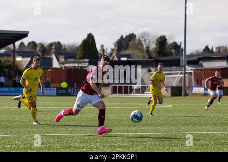 Ochilview Park, Stenhousemuir, Schottland, Vereinigtes Königreich, 8. April 2023, Stenhousemuir FC gegen Bonnyrigg Rose FC, SPFL League 2. Kredit: Raymond Davies / Alamy Live News Stockfoto