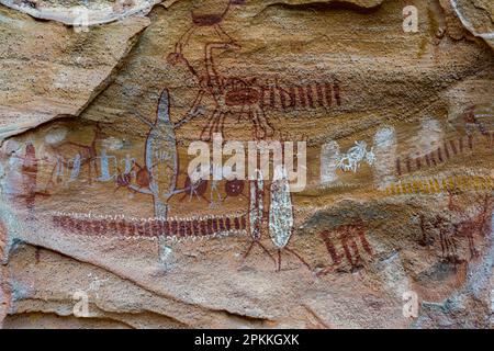 Felskunstmalerei in Pedra Furada, Serra da Capivara National Park, UNESCO-Weltkulturerbe, Piaui, Brasilien, Südamerika Stockfoto