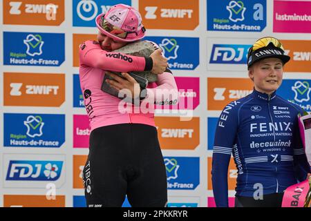 Paris Roubaix Femmes. Ausgabe 3. 8. April 2023 Gewinner Alison Jackson (TIB) CAN 3h42’56‘ 2. Katia Ragusa (LIV) ITA 3. Marthe Truyen (FED) BEL Stockfoto