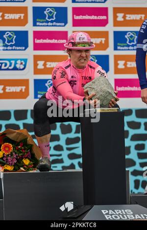 Paris Roubaix Femmes. Ausgabe 3. 8. April 2023 Gewinner Alison Jackson (TIB) CAN 3h42’56‘ 2. Katia Ragusa (LIV) ITA 3. Marthe Truyen (FED) BEL Stockfoto