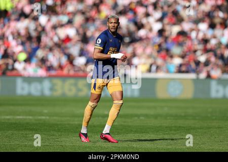 8. April 2023; GTECH Community Stadium, Brentford, London, England; Premier League Football, Brentford gegen Newcastle United; Joelinton von Newcastle United Stockfoto