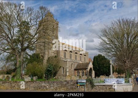 Die Priory der heiligen Margarete von Antioch und die Kirche St. Andrews Stockfoto