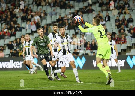 8. April 2023; Campbelltown Stadium, Sydney, NSW, Australien: A-League Fußball, MacArthur FC gegen Western Sydney Wanderers; Filip Kurto vom MacArthur FC kommt an eine Ecke Stockfoto