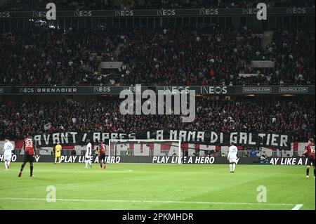 Schön, Frankreich. 08. April 2023. Allianz Riviera, Nizza, Frankreich, 08. April 2023, Fans von Nizza während des OGC Nice vs Paris Saint Germain (PSG) - französisches Fußballspiel Ligue 1: Live Media Publishing Group/Alamy Live News Stockfoto