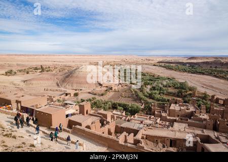 Blick auf Ait Ben Haddou und Desert Rock Hill Stockfoto