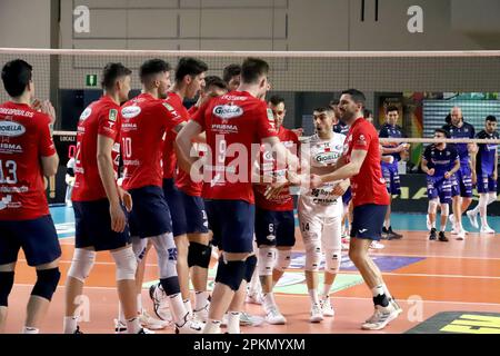 Taranto, Italien. 08. April 2023. PalaMazzola, Taranto, Italien, 08. April 2023, Prisma Taranto-Exultation. Während des Spiels am 5. Platz – Gioiella Prisma Taranto vs Top Volley Cisterna – Volleyball Italian Serie A Men SuperLeague Championship Credit: Live Media Publishing Group/Alamy Live News Stockfoto