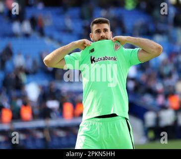 Sabadell, Barcelona, Spanien. 8. April 2023. Barcelona Spanien 08.04.2023 Unai Simon (Athletic Club) Gesten während der La Liga Santander zwischen Espanyol und Athletic Club im RCDE Stadium am 08. April 2023 in Barcelona. (Kreditbild: © Xavi Urgeles/ZUMA Press Wire) NUR REDAKTIONELLE VERWENDUNG! Nicht für den kommerziellen GEBRAUCH! Kredit: ZUMA Press, Inc./Alamy Live News Stockfoto