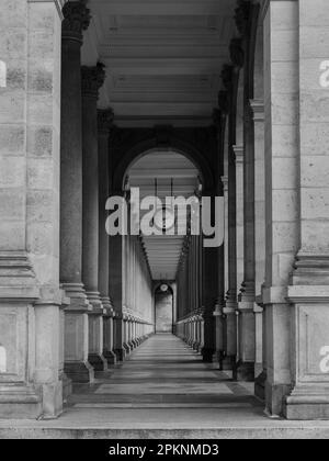 Korridor am Portico der Mill Colonnade oder Mlynska Kolonada in Karlsbad, Böhmen, Tschechische Republik Stockfoto