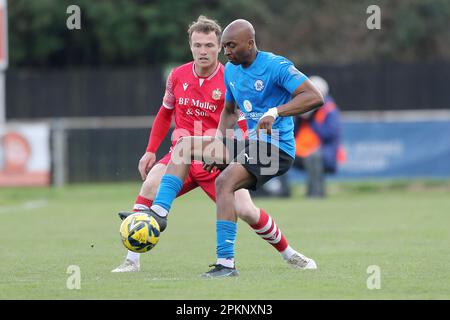 John Ufuah von Billericay und Mickey Parcell von Hornchurch während Hornchurch vs Billericay Town, Pitching in Isthmian League Premier Division Football Stockfoto