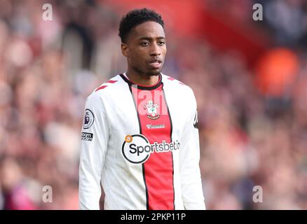 Southampton, Großbritannien. 8. April 2023. Kyle Walker-Peters aus Southampton während des Premier League-Spiels im St. Mary's Stadium in Southampton. Das Bild sollte lauten: Paul Terry/Sportimage Credit: Sportimage/Alamy Live News Stockfoto