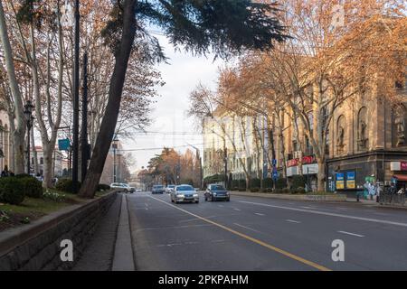 Tiflis, Georgia - 22. Januar 2023: Shota Rustaveli Avenue in Tiflis, Hauptstadt Georgiens Stockfoto