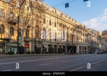 Tiflis, Georgia - 22. Januar 2023: Rustaveli National Theater an der Rustaveli Avenue. Kultur Stockfoto