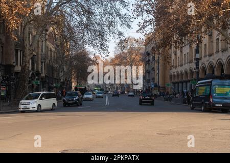 Tiflis, Georgia - 22. Januar 2023: Shota Rustaveli Avenue in Tiflis, Hauptstadt Georgiens Stockfoto