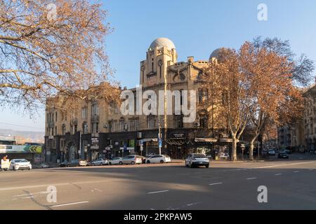 Tiflis, Georgien - 22. Januar 2023: Haus der Melik-Azaryanten auf der Rustaveli Avenue, Tiflis. Reisen Stockfoto