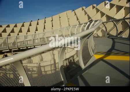 Setas de Sevilla oder Metroploe Parasol auf dem Platz La Encarnación, Sevilla Stockfoto