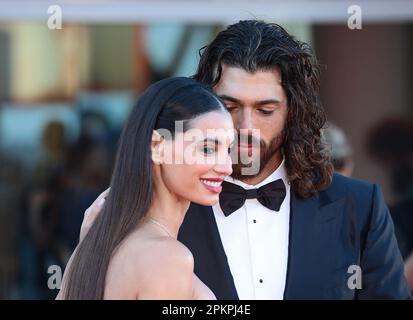 VENEDIG, ITALIEN - SEPTEMBER 06: Francesca Chillemi und Can Yaman besuchen den roten Teppich „Il Signore delle Formiche“ beim Venedig Filmfestival 79. Stockfoto