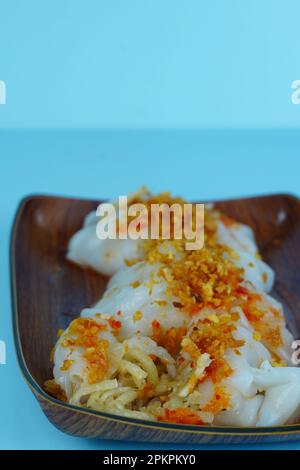 Choipan ist ein traditioneller Snack aus Pontianak, West Borneo. Aus gehackten Bambussprossen und gehackten Garnelen. Stockfoto