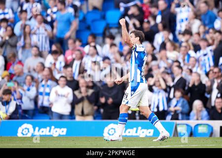 Mikel Oyarzabal von Real Sociedad reagiert, nachdem er am 8. April 2023 in der reale Arena in San Sebastian, Spanien, beim Fußballspiel der spanischen Meisterschaft La Liga zwischen Real Sociedad und Getafe CF ein Tor geschossen hat – Foto: Ricardo Larreina/DPPI/LiveMedia Stockfoto