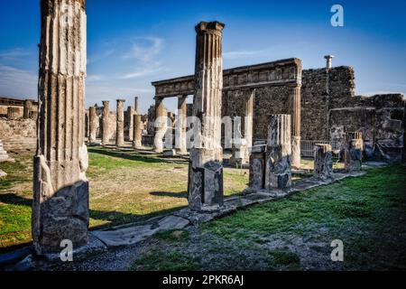 Der Tempel von Apolloat Pompeji in der Nähe von Neapel und Mt. Vesuv in Kampanien, Italien. Stockfoto