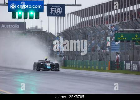 Arthur Leclerc aus Monaco, der im Jahr F2 mit dem DAMS (12) fährt, qualifiziert sich für den australischen Formel-1-Grand Prix. Stockfoto