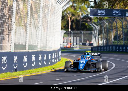 Melbourne, Australien. 31. März 2023. Gabriele Mini of Italy fährt den Hitech Pulse-Acht (15) F3 während des Trainings beim australischen Formel 1 Grand Prix auf der Albert Park Grand Prix-Strecke am 31. März 2023. (Foto: George Hitchens/SOPA Images/Sipa USA) Guthaben: SIPA USA/Alamy Live News Stockfoto