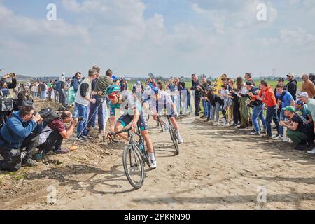 Frankreich. 09. April 2023. PARIS - ROUBAIX 120. Ausgabe Sonntag, 9. April 1. Van der poel M. (ADC) 5:28'41' 2. Philipsen J. (ADC) 46' 3. Van aert W. (TJV) 46 Min. Kredit: Phil Crow/Alamy Live News Stockfoto