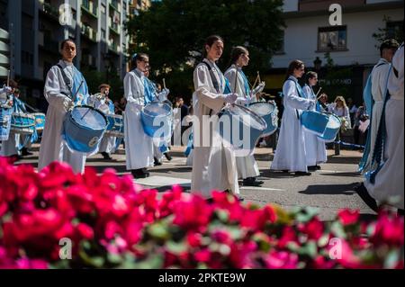 Glorreiche Begegnung (Encuentro Glorioso) am Ostersonntag in den Straßen von Saragossa, Aragon, Spanien Stockfoto