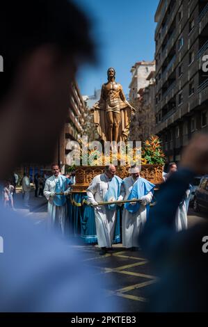 Glorreiche Begegnung (Encuentro Glorioso) am Ostersonntag in den Straßen von Saragossa, Aragon, Spanien Stockfoto