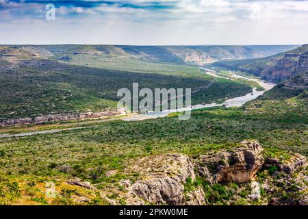 Eine große Ranch am Pecos River in Val Verde County, Texas. Friedlich und ruhig! Stockfoto
