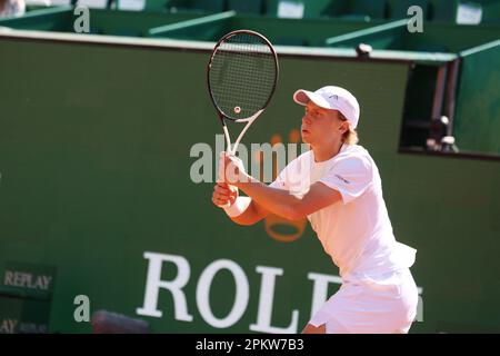 Monaco, Monaco. 09. April 2023. MONACO, Monte Carlo Tennis Masters auf 9. April 2023; Emil Ruusuvuori aus Finnland gegen Jan-Lennard Struff aus Deutschland während der Qualifikation am Gericht Rainier III, 2023 Monte-Carlo Mastern, Bild: Emil Ruusuvuori, gebührenpflichtiges Bild, Copyright Thierry CARPICO/ATP Images. (CARPICO Thierry/ATP/SPP) Kredit: SPP Sport Press Photo. Alamy Live News Stockfoto