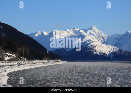 Dreh dich im Winter um Stockfoto