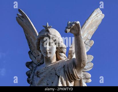 Ein Marmorgräber auf dem Friedhof von Lady Grey. Stockfoto