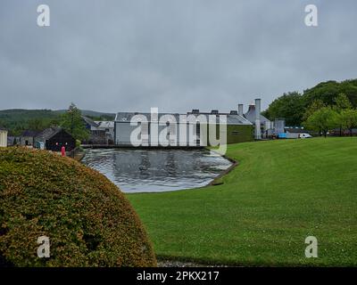 Dufftown, Schottland - 05 22 2018: Beliebte und traditionelle Glenfiddich-Brennerei in Schottland. Stockfoto