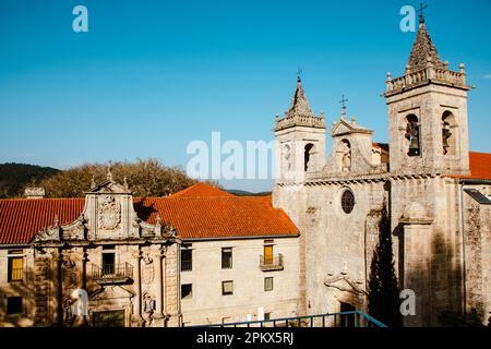 Santo Estevo de Ribas de Sil im Ribeira Sacra Stockfoto