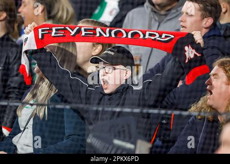 09-04-2023: Sport: Feyenoord gegen RKC ROTTERDAM, NIEDERLANDE - APRIL 9: Fans von Feyenoord Rotterdam während des Spiels Eredivisie Feyenoord Rotterdam und Stockfoto