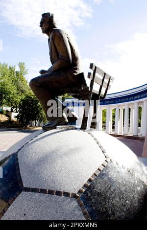 Statue des Fußballtrainers Valery Lobanovsky, Dynamo-Stadion, Valery Lobanovsky-Stadion, Arsenal Kiew, Kiew, Ukraine Stockfoto