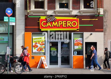 Pollo Campero, 966 Sixth Ave, New York, New York, New York, NYC, Foto eines südamerikanischen Restaurants mit Brathähnchen im Herald Square in Manhattan. Stockfoto