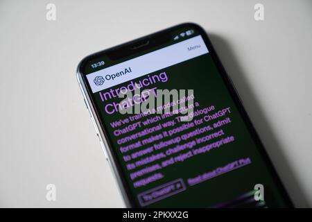 OpenAI ChatGPT-Software für künstliche Intelligenz auf dem Telefon Stockfoto