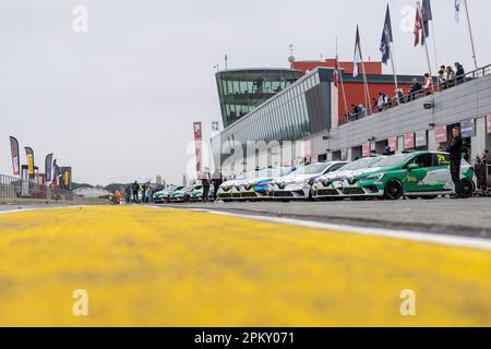 Ambiance Pitlane , Action während der 1. Runde des Clio Cup Europe 2023 vom 7. Bis 10. April 2023 auf dem Circuit Paul Armagnac in Nogaro, Frankreich - Photo Marc de Mattia / DPPI Stockfoto