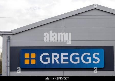 Eine Nahaufnahme eines Greggs-Geschäft Schild. Stockfoto