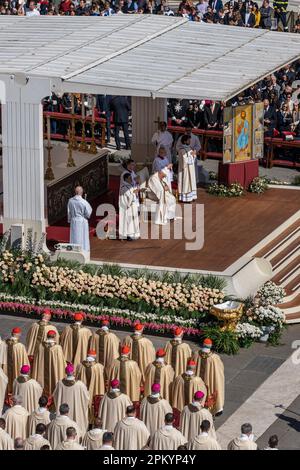 Papst Franziskus Feiert Eine Vigil-Messe Am Fest Der Darstellung Des