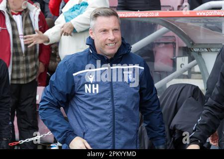 Northampton, Großbritannien. 10. April 2023 Gillinghams Manager Neil Harris vor dem Spiel der Sky Bet League 2 zwischen Northampton Town und Gillingham im PTS Academy Stadium in Northampton am Montag, den 10. April 2023. (Foto: John Cripps | MI News) Guthaben: MI News & Sport /Alamy Live News Stockfoto