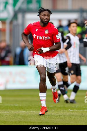 Rennbahn, Wrexham, Großbritannien. 10. April 2023. National League Football, Wrexham gegen Notts County; Jacob Mendy von Wrexham AFC Credit: Action Plus Sports/Alamy Live News Stockfoto