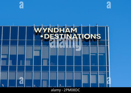 Wyndham Destinationen unterzeichnen sich am Hauptsitz in Orlando, FL, USA. Stockfoto