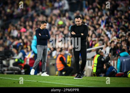 Barcelona, Spanien. 10. April 2023. Cheftrainer Xavi Hernandez (FC Barcelona) und Cheftrainer Michel (FC Girona) während eines Spiels in La Liga Santander zwischen dem FC Barcelona und dem FC Girona am 10. April 2023 im Spotify Camp Nou in Barcelona, Spanien. (Foto/Felipe Mondino) Kredit: Unabhängige Fotoagentur/Alamy Live News Stockfoto