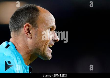 Barcelona, Spanien. 10. April 2023. Der Schiedsrichter des Spiels Mateu Lahoz während des Spiels La Liga zwischen dem FC Barcelona und dem FC Girona spielte am 10. April 2023 im Spotify Camp Nou Stadium in Barcelona, Spanien. (Foto: Sergio Ruiz / PRESSIN) Kredit: PRESSINPHOTO SPORTS AGENCY/Alamy Live News Stockfoto