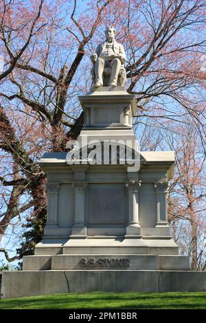 Gedenkstätte und Grab am Lakeview Cemetery, Cleveland, Ohio Stockfoto